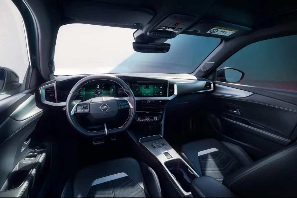 Opel Mokka dashboard Handyhalterung montage