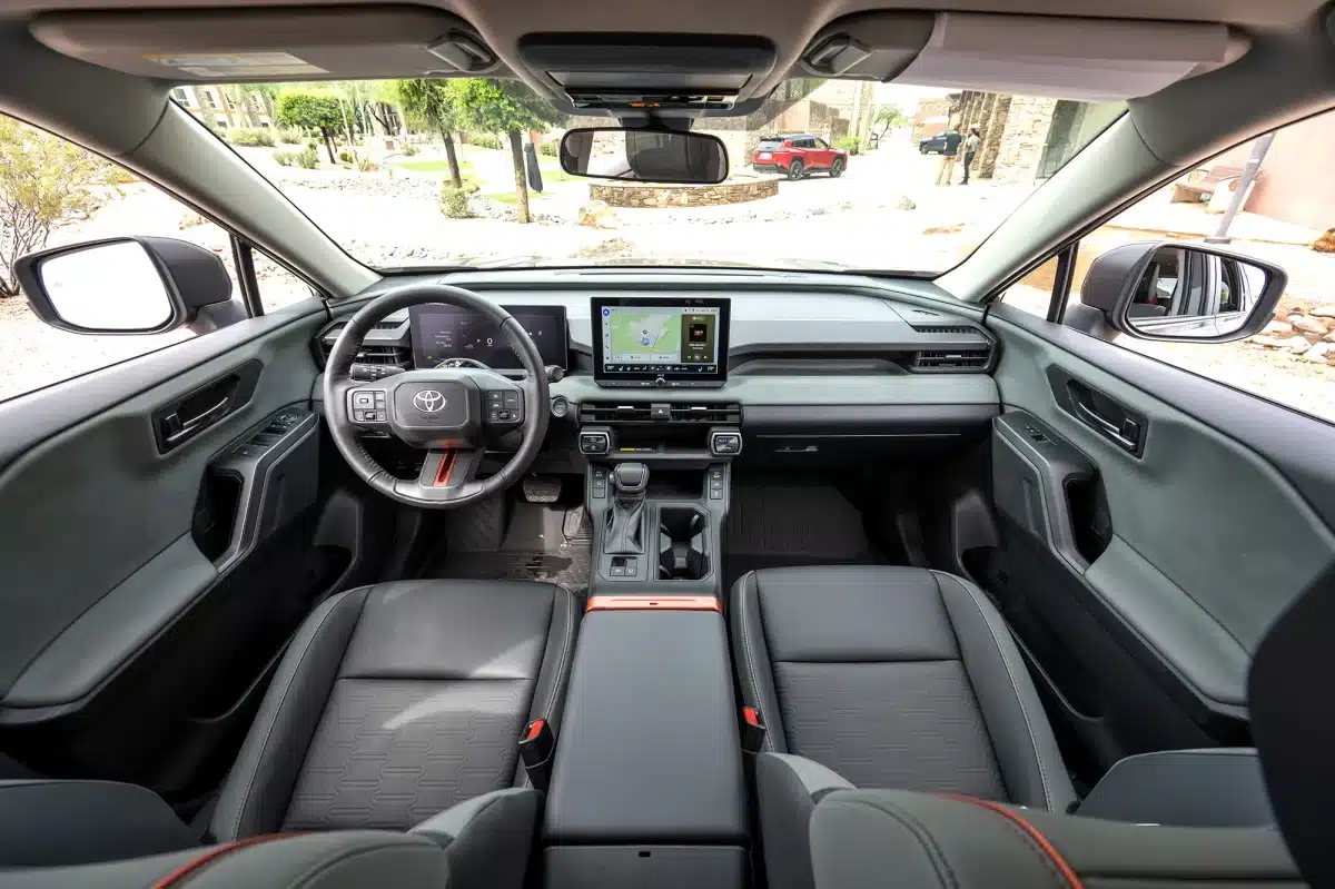 Toyota RAV4 dashboard Handyhalterung montage