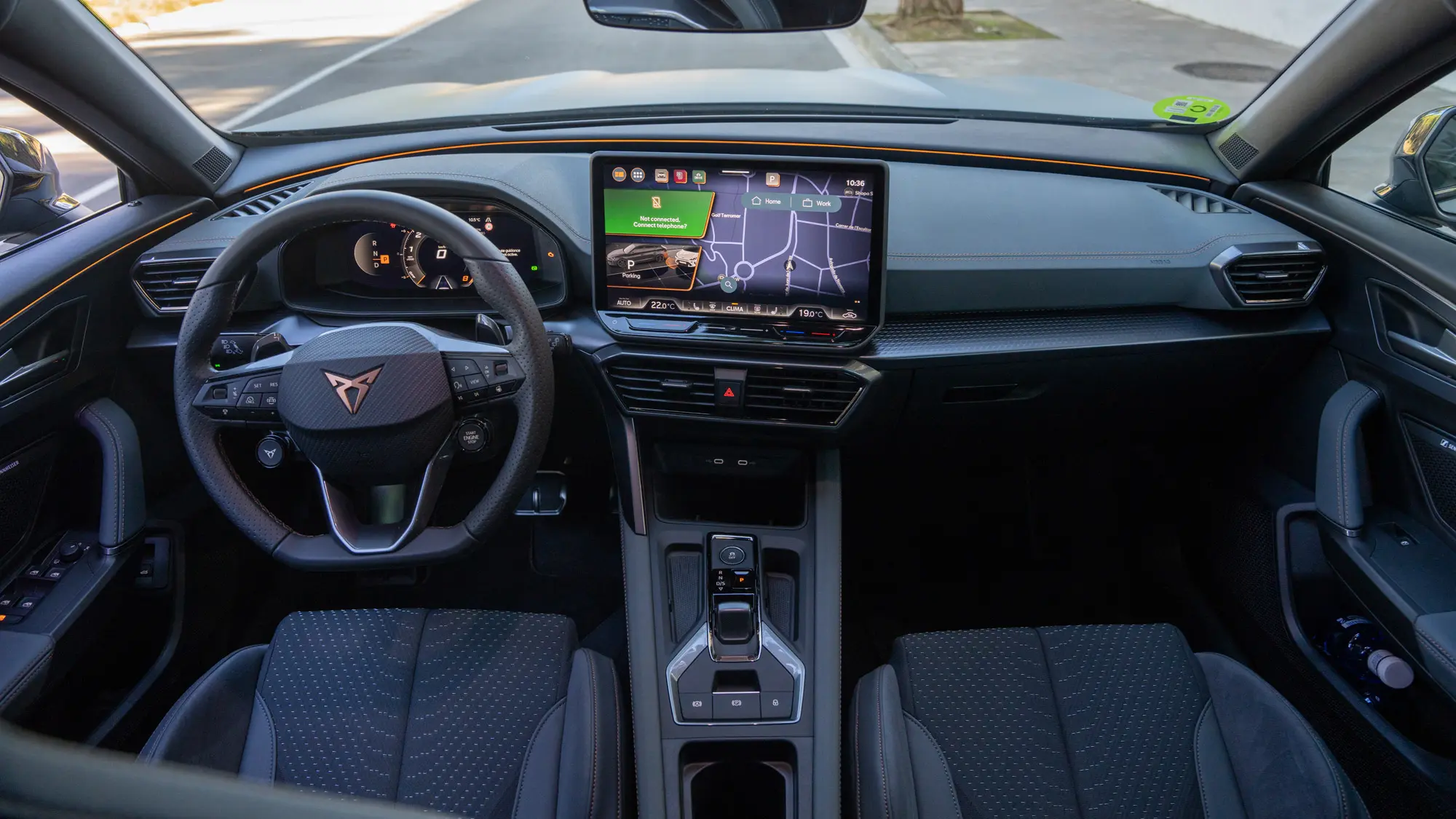 Cupra Formentor dashboard Handyhalterung montage