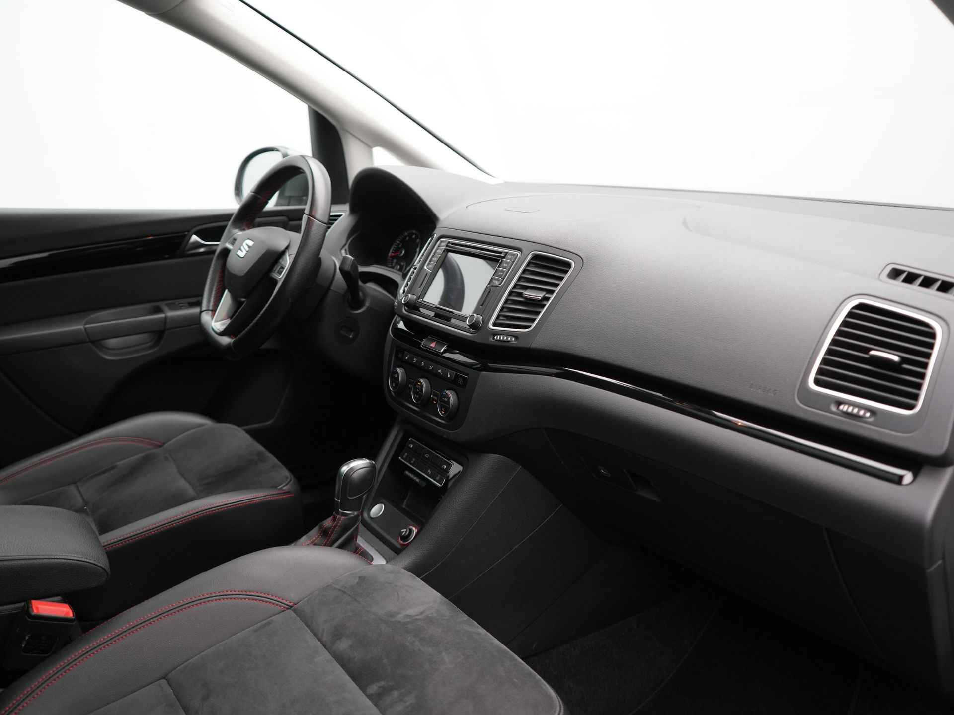 Seat Alhambra dashboard Handyhalterung montage