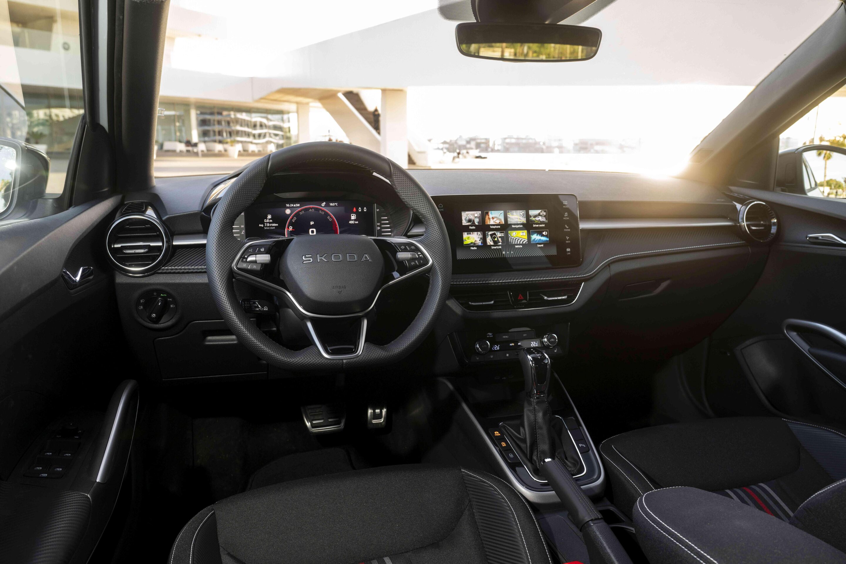 Skoda Fabia dashboard Handyhalterung montage