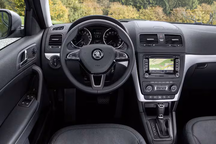 Skoda Yeti dashboard Handyhalterung montage