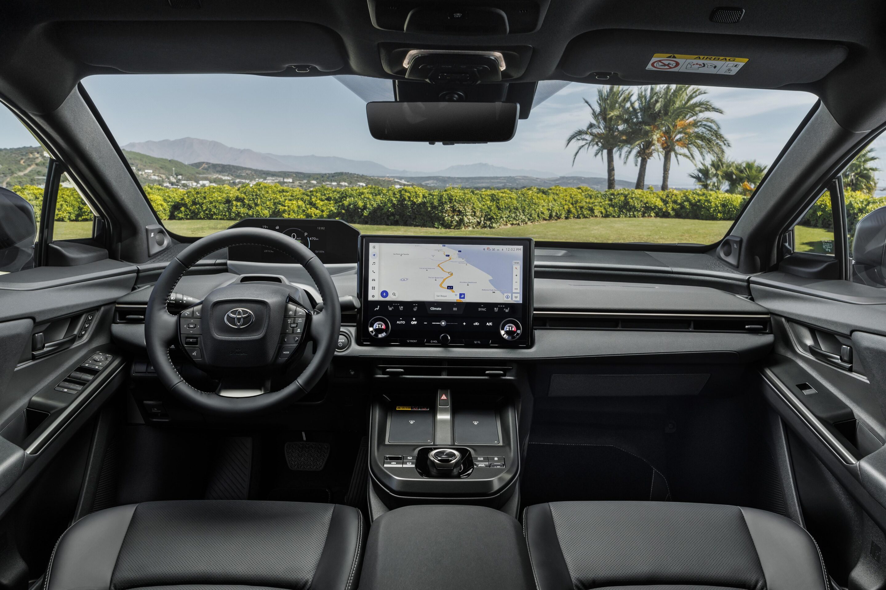 Toyota bZ4X dashboard Handyhalterung montage